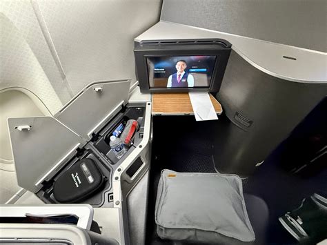 american airlines 777 200 business class|boeing 777 business class.